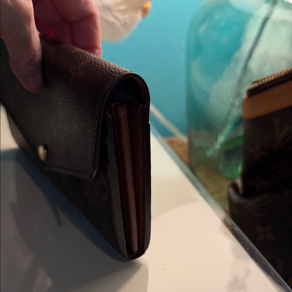 Louis Vuitton Dark Brown Monogram Wallet - Picture 4 of 9